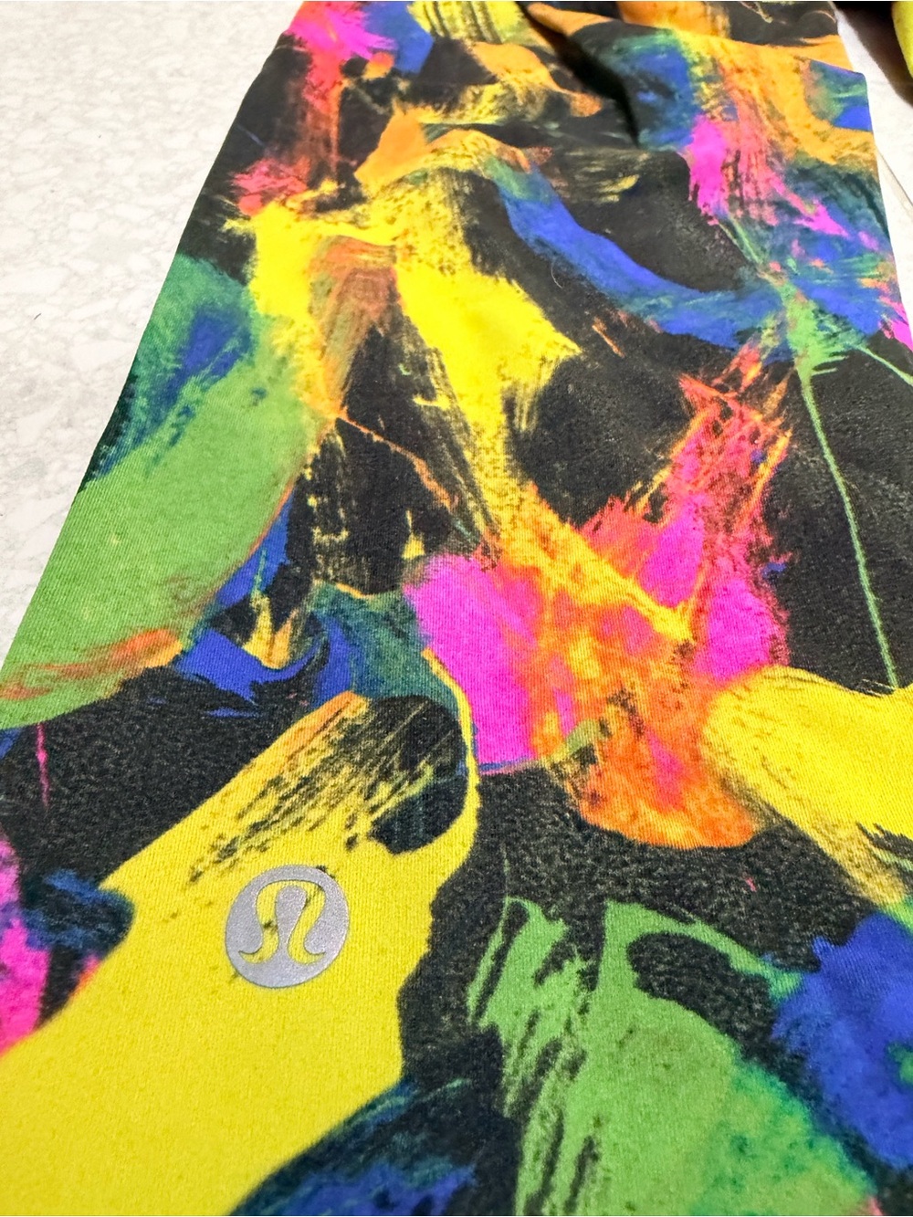 Lululemon Black Multicolor Brushstroke Leggings - Picture 2 of 3